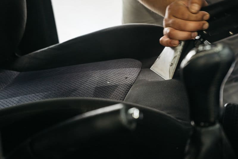 Ремонт и восстановление тканевых сидений автомобиля